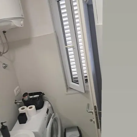 Maretico شقة